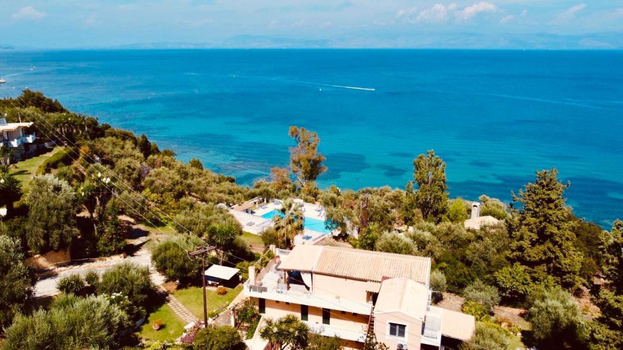 Veroniki Penthouse Deluxe Apartment Agios Ioannis Peristerion Exterior photo
