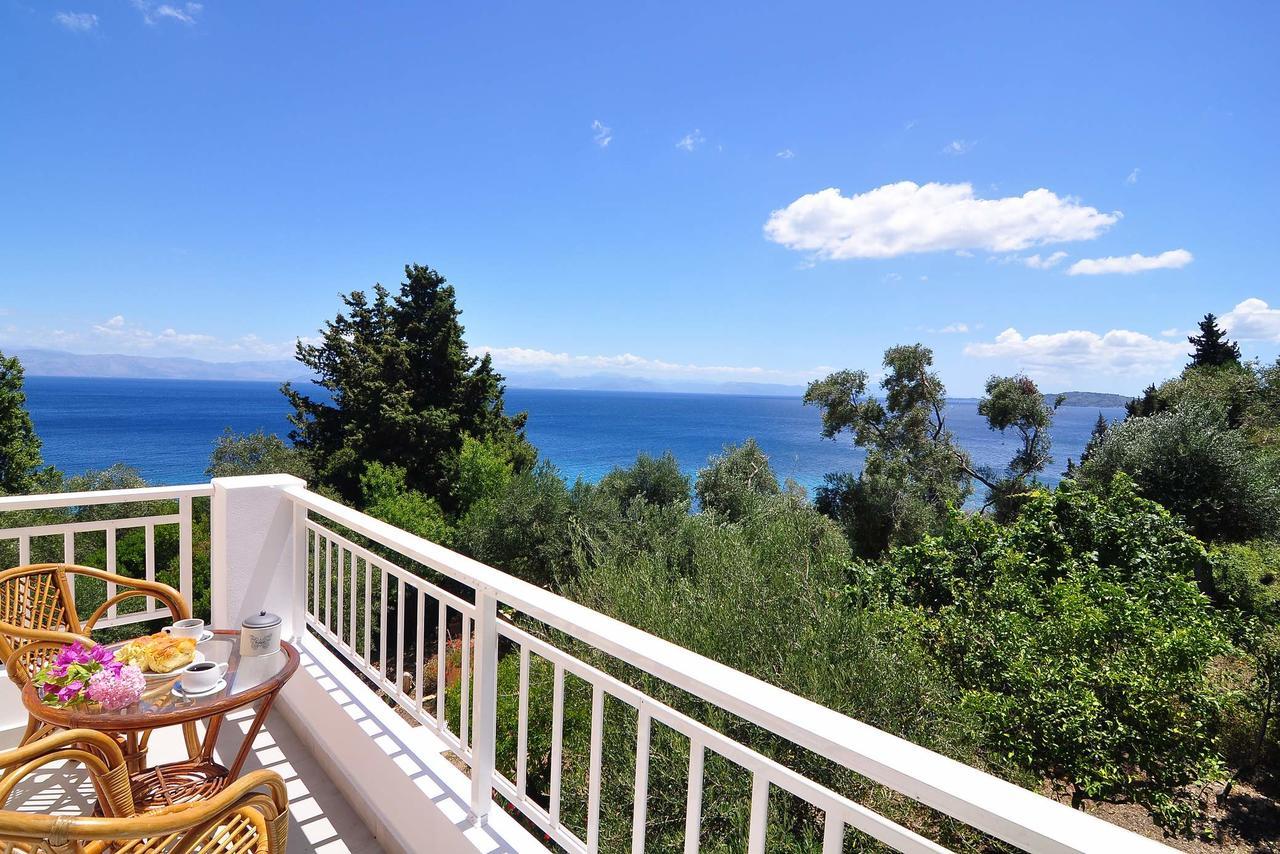 Veroniki Penthouse Deluxe Apartment Agios Ioannis Peristerion Exterior photo