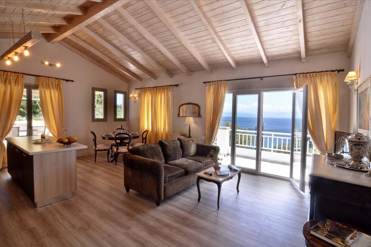 Veroniki Penthouse Deluxe Apartment Agios Ioannis Peristerion Exterior photo