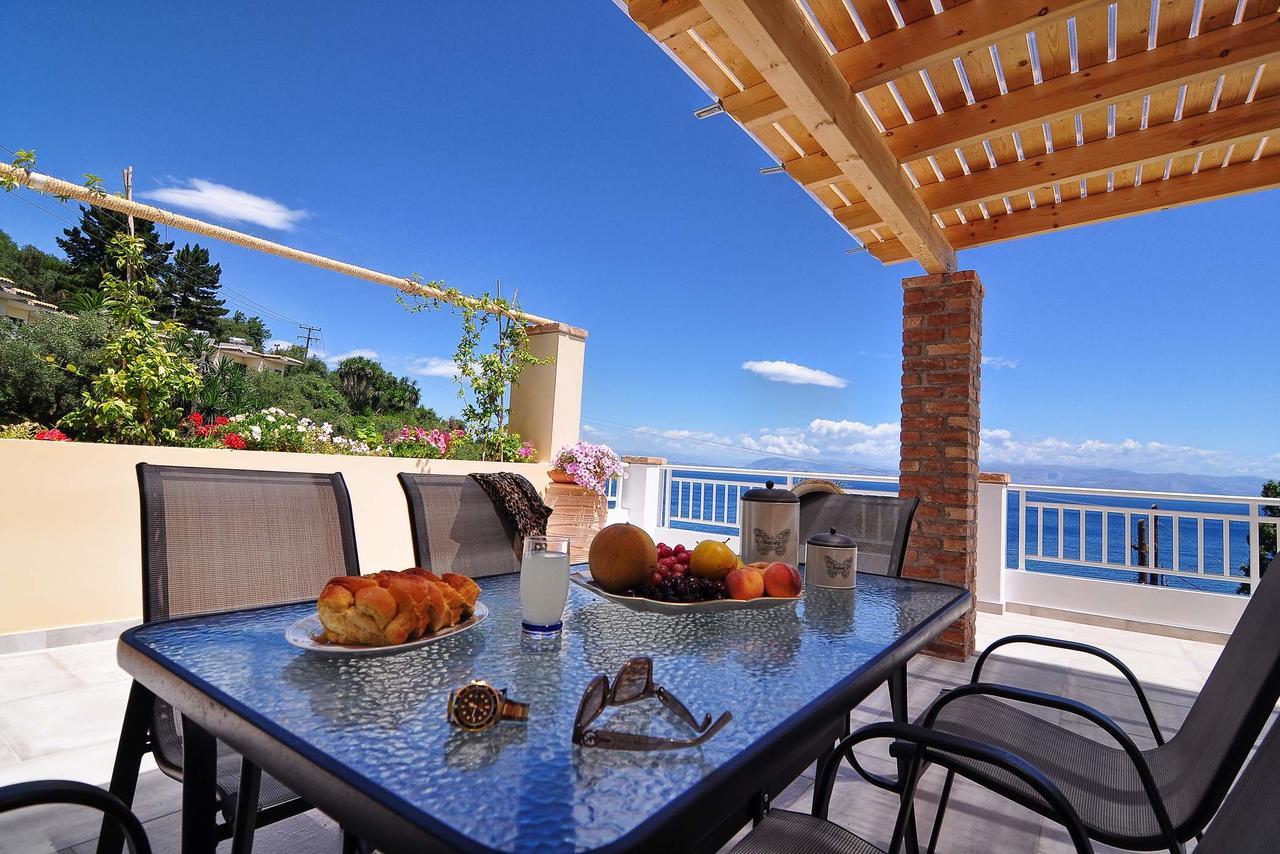 Veroniki Penthouse Deluxe Apartment Agios Ioannis Peristerion Exterior photo