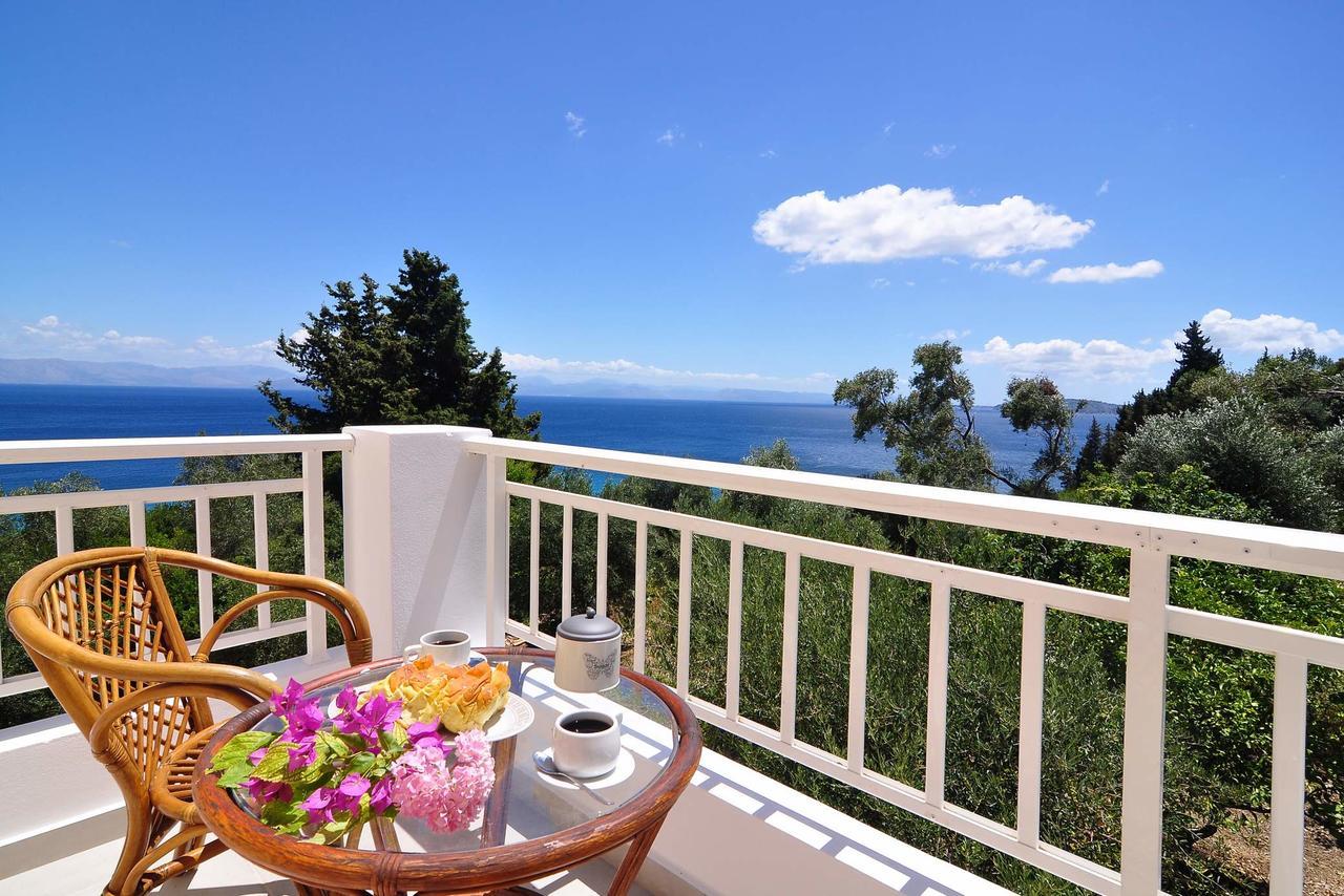Veroniki Penthouse Deluxe Apartment Agios Ioannis Peristerion Exterior photo