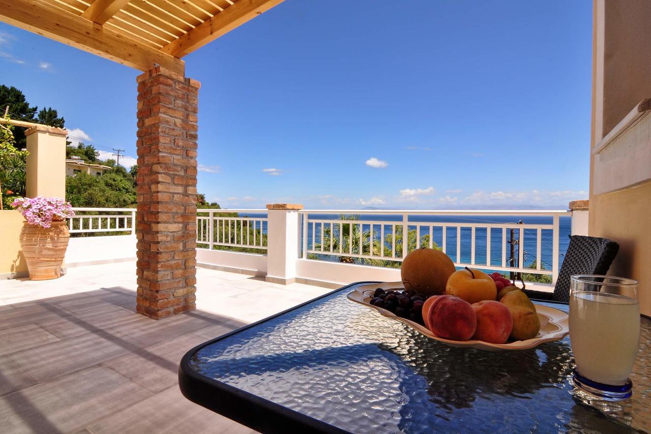 Veroniki Penthouse Deluxe Apartment Agios Ioannis Peristerion Exterior photo